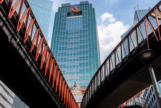 jpo pinisi di sudirman