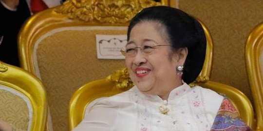 Megawati Terima Penghargaan Atas Kemampuan Selesaikan Krisis Moneter 1998