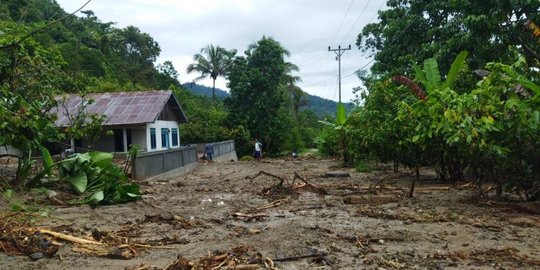 Warga Terdampak Banjir-Longsor di Sigi Sulteng Butuh Air Bersih