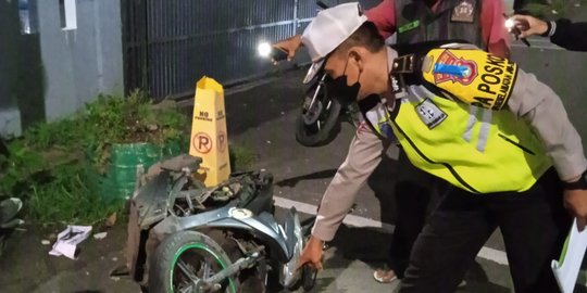 Penumpang Ojol Tewas usai Ditabrak Minibus di Bekasi