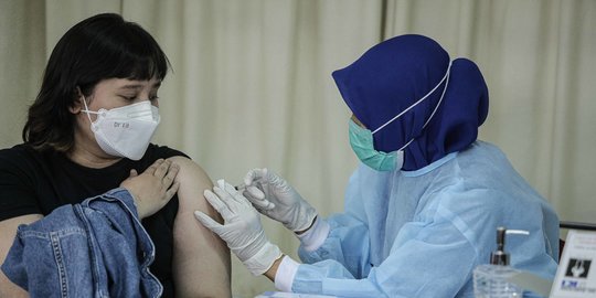 Update Vaksinasi Covid-19 di RI Per 13 Maret 2022
