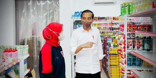 Jokowi Sidak di Yogyakarta, Cek Ketersediaan Minyak Goreng di Sejumlah Lokasi