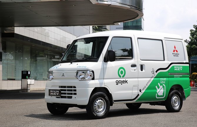 kendaraan niaga listrik mitsubishi minicab miev di indonesia
