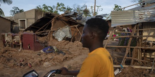 Porak Poranda Mozambik Usai Amukan Gombe