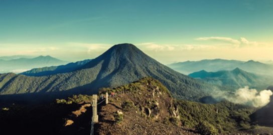 Pendaki Depok Ditemukan Tewas Telentang di Gunung Pangrango, Begini Kronologinya