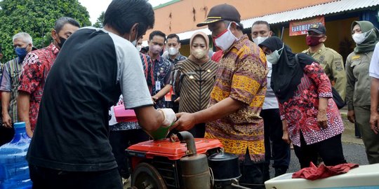 BUMDes di Purbalingga Olah Sampah Plastik Jadi BBM