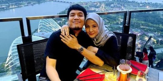 Desta Ulang Tahun ke-45, Natasha Rizky Tulis Pesan Menyentuh