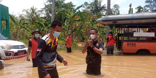 Hujan Intensitas Tinggi Picu Banjir di Jember, 3.101 Warga Terdampak