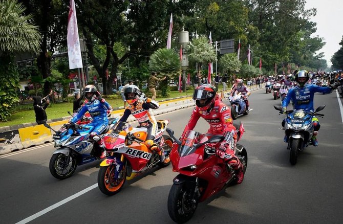 paradee moto gp