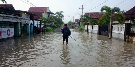 Banjir dan Longsor di Blitar, Jembatan Penghubung 2 Desa Rusak