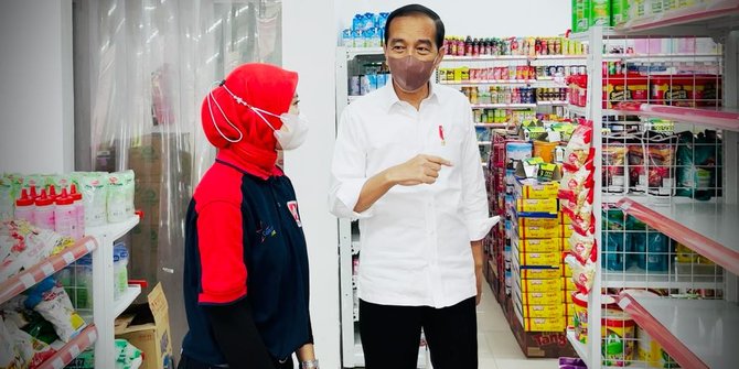 Akhirnya Presiden Jokowi Turun Gunung Tangani Minyak Goreng Langka dan Mahal