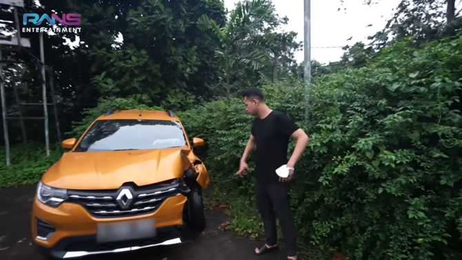 kondisi mobil dimas usai kecelakaan