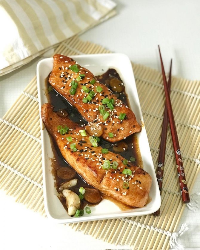 ikan salmon teriyaki