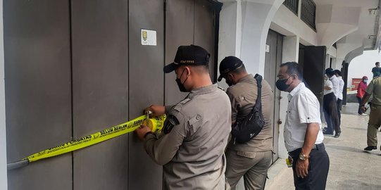 Satpol PP Segel Perusahaan Pengelolaan Limbah di Kabupaten Bekasi