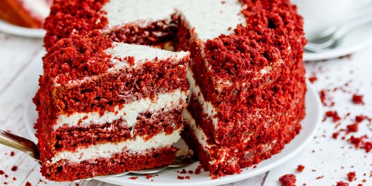 Nikmatnya Secangkir Teh Kian Paripurna dengan Lezatnya Red Velvet Butter Cake