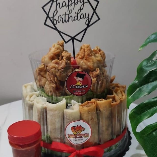 3 tower cake lezat yang hadir di manado bisa jadi kejutan ultah seru