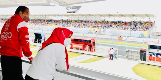 Jokowi Nonton MotoGP dari Lantai Dua Paddock Sirkuit Mandalika