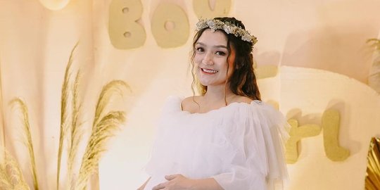 Potret Perdana Baby Xarena Anak Pertama Siti Badriah, Netizen Gemas Lihat Bibirnya