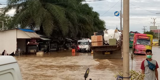 Dampak Banjir, Harga Bensin Eceran dan Nasi Bungkus di Kutai Timur Melonjak
