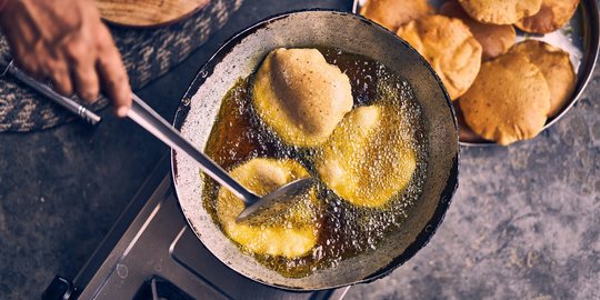 Waspada! Penggunaan Minyak Goreng Berulang Kali Berbahaya Bagi Kesehatan Tubuh