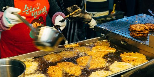 waspada! penggunaan minyak goreng berulang kali berbahaya bagi kesehatan tubuh
