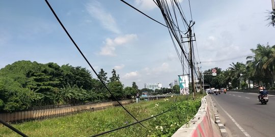Kabel Optik Menjuntai Buat Resah, Warga Jakarta Bisa Melapor ke Sini