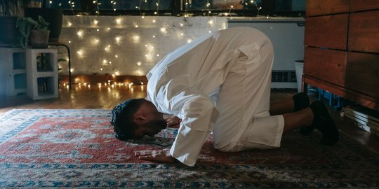Sholat yang Bisa Dijamak dan Diqasar, Lengkap dengan Niat Serta Sebab Dibolehkannya