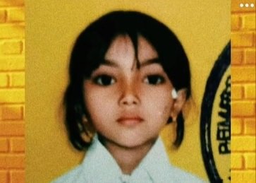 kisah cewek non muslim dari kecil sekolah di yayasan islam lulus pilih jadi mualaf