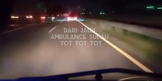 Viral Dituding Halangi Ambulans, Pengemudi Mercy Minta Maaf