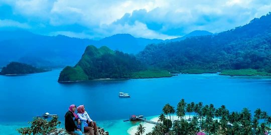 7 Wisata Padang Populer, Sajikan Pemandangan Bukit, Pantai, hingga Danau Memukau