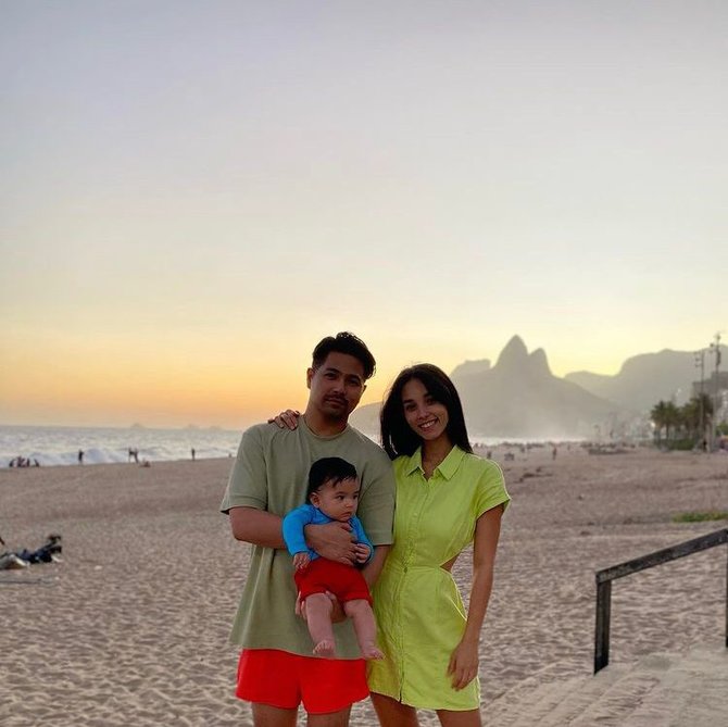 erick iskandar dan vanessa ajak anak pulang ke brazil