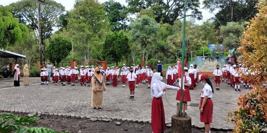 PPKM Level 2 Banyuwangi, PTM 100 Persen Kembali Digelar dengan Menerapkan Prokes