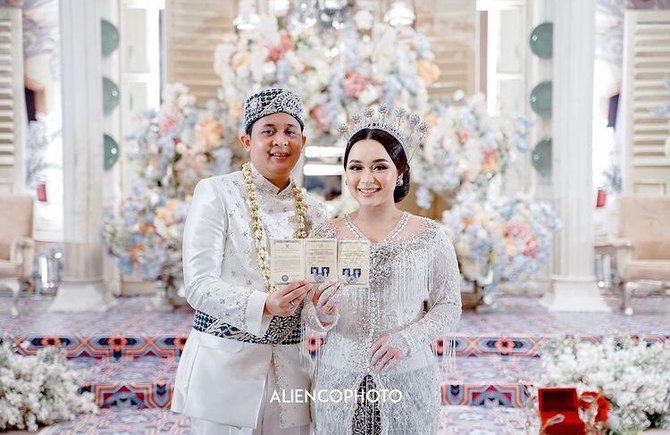 artis yang akan lalui ramadan pertama sebagai suami istri