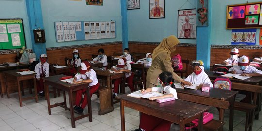 Sekolah Tatap Muka 100 Persen di Surabaya Diklaim Berhasil, Ini 3 Faktanya