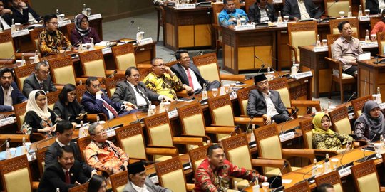 BURT Desak DPR Kaji Ulang Pengadaan Gorden Rp48,7 M: Kita Harus Punya Sense of Crisis