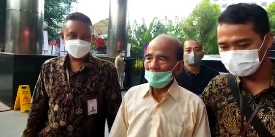 KPK Panggil Paksa Mantan Gubernur Riau Annas Maamun Karena Tak Kooperatif