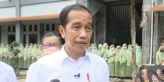 Jokowi Soal Teriakan 3 Periode: Sering Dengar, Tapi Kita Harus Taat Konstitusi