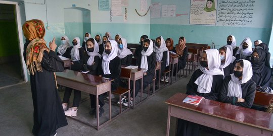 Bank Dunia Bekukan Proyek di Afghanistan Usai Taliban Larang Perempuan Sekolah