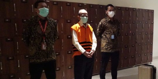 Konstruksi Kasus Suap yang Jerat Mantan Gubernur Riau Annas Maamun