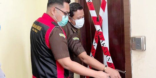 2 Auditor BPK Tertangkap Memeras, Kantor BPKD Kabupaten Bekasi Disegel