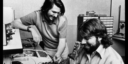 Sejarah 1 April 1976: Berdirinya Perusahaan Teknologi Apple Computers