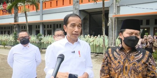 Jokowi Terbitkan Inpres Percepatan Peningkatan Produk Dalam Negeri