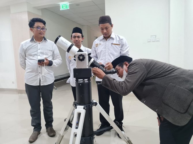 persiapan melihat hilal di uin walisongo