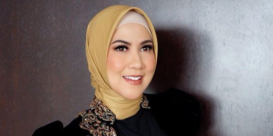 Tanya Alasan Luna Maya Tak Kunjung Menikah, Venna Melinda Tuai Kritikan