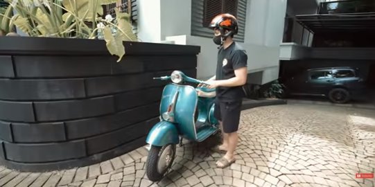 Atta Halilintar Beli Vespa Baru, Respons Aurel Hermansyah Jadi Sorotan