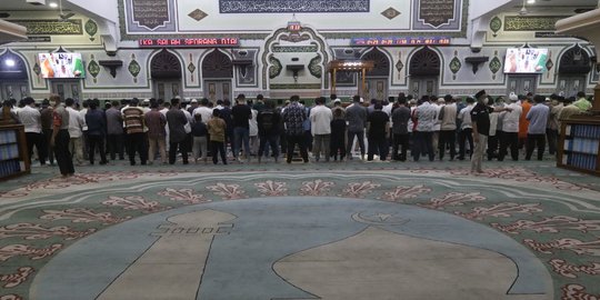 Suasana Masjid Agung Al-Azhar Jakarta Saat Gelar Salat Tarawih