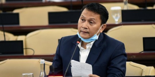 PKS Tanya Info Anggaran '3 Periode' ke Tiga Pembantu Utama Presiden