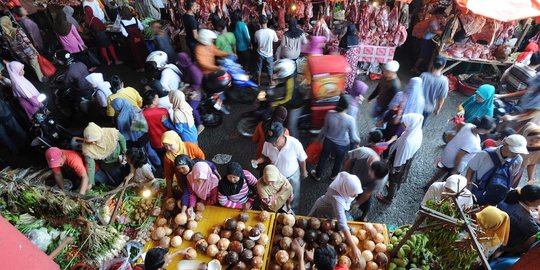 Bupati Cianjur Instruksikan PNS Belanja di Pasar Tradisional