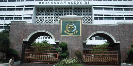 Reaksi Kejagung Usai PT Kabulkan Hukuman Mati Herry Wirawan