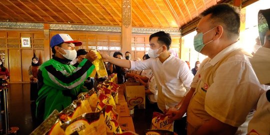 Gibran Klaim Sudah Tak Ada Kelangkaan Minyak Goreng di Solo